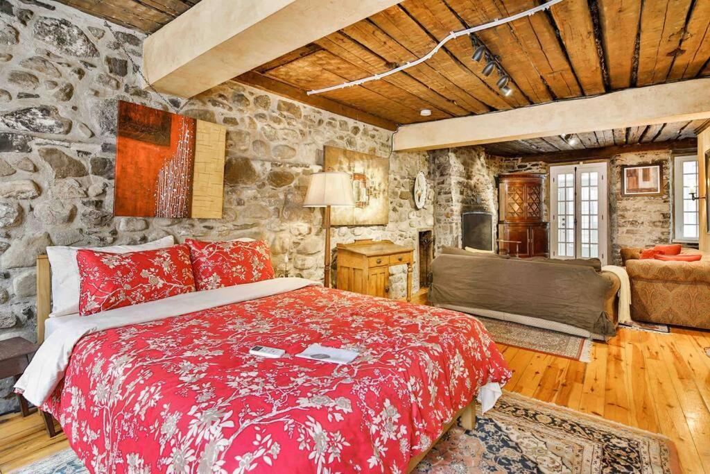 La Maison Dumas - Old Port Gem - Free Parking Монреал Екстериор снимка